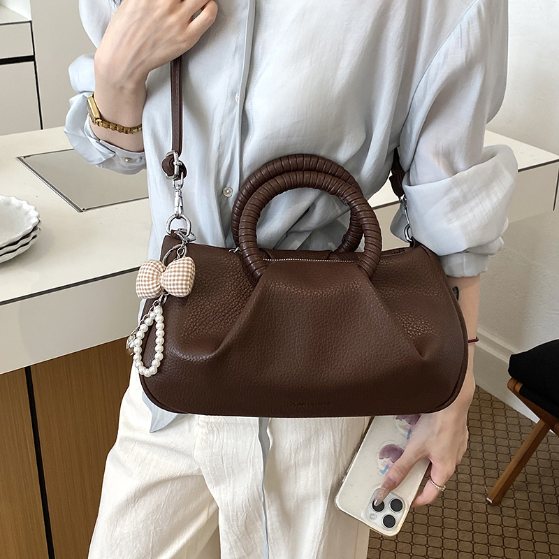 Plissierte Taschen mit rundem  – Women'S Fashion Boutique Bewertung und Preis