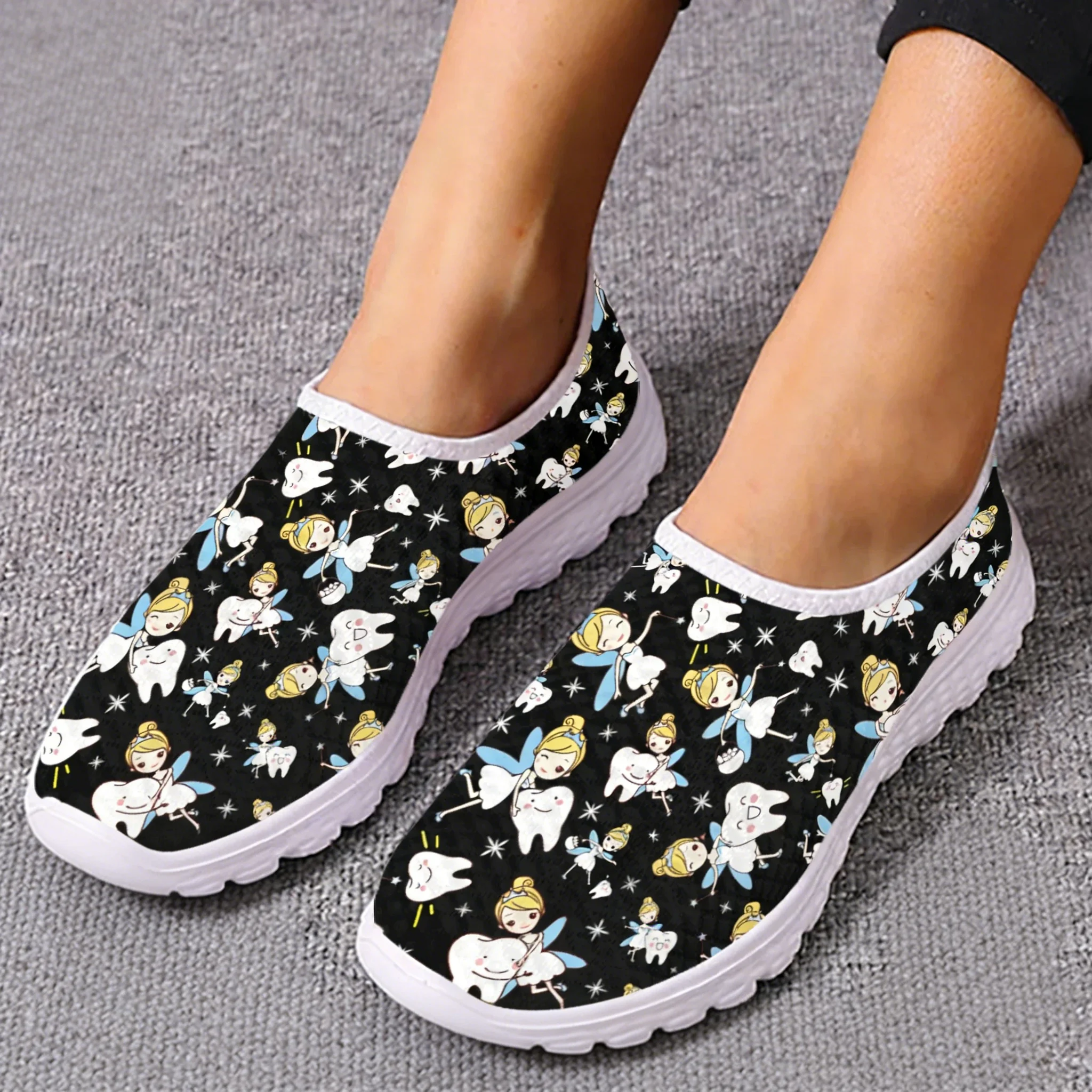 Niedliche Cartoon-Krankenschwe – Women'S Fashion Tennis Shoes Bewertung und Preis